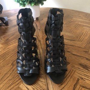 Vince Camuto Size 7M / 37 Black heels